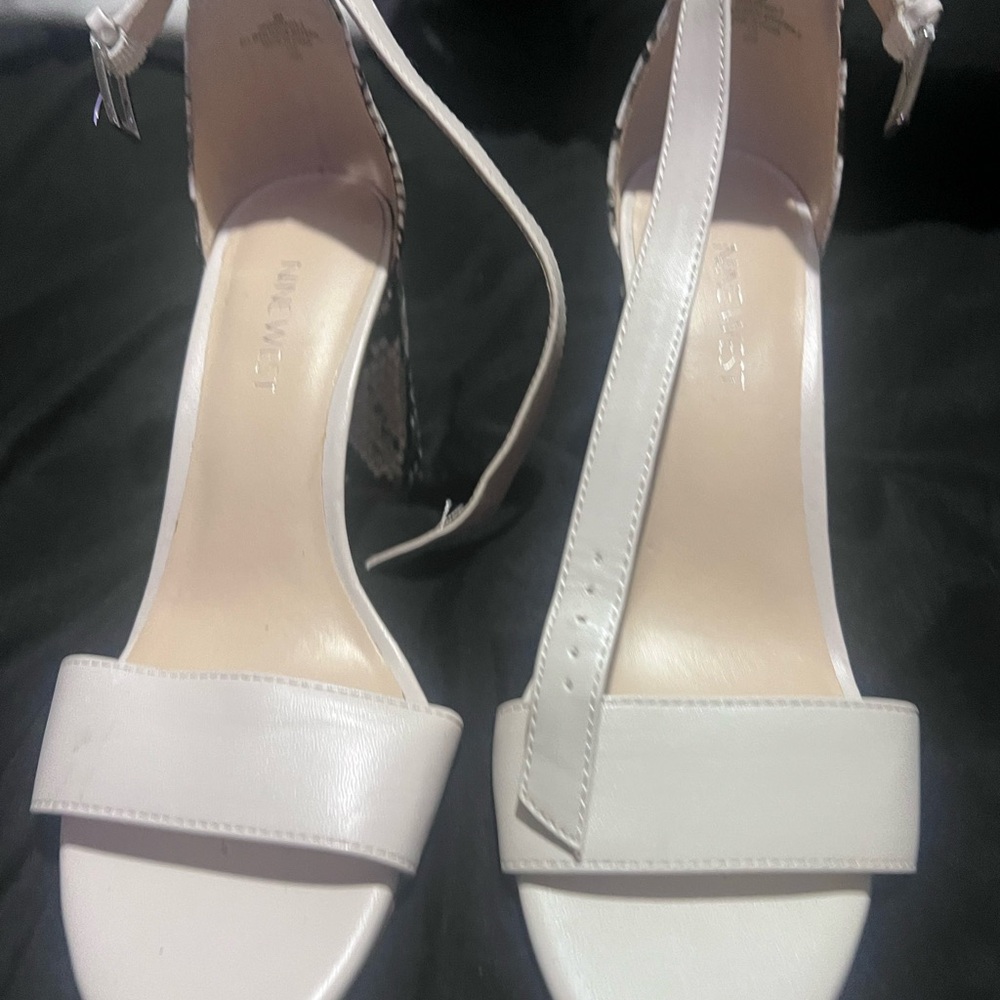 ￼Snake skin heels